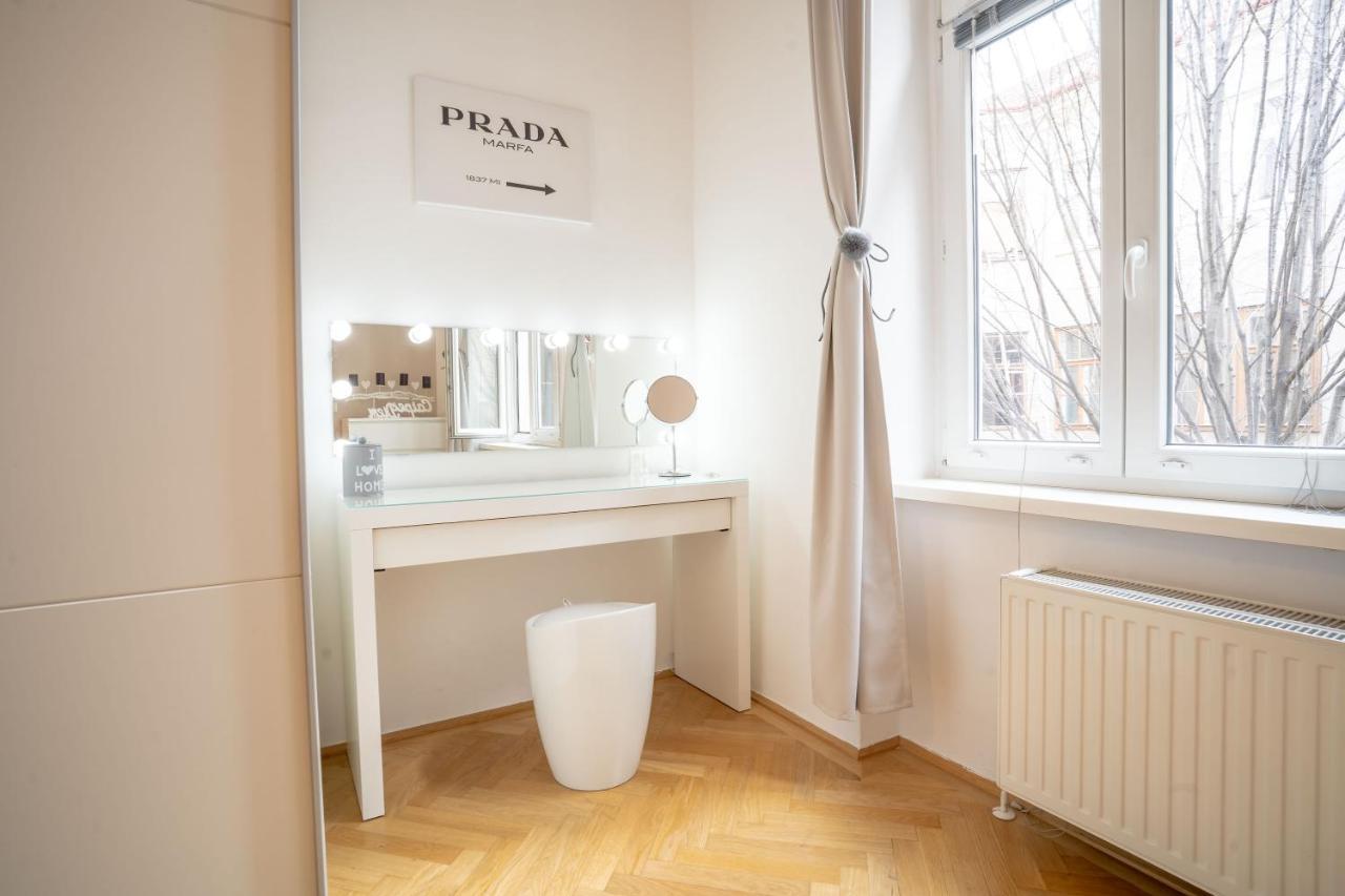 Cozy Modern Nest In The Heart Of Vienna With Netflix Apartment ภายนอก รูปภาพ